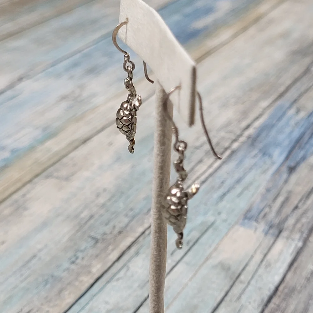 Sterling Turtle Earrings. - Picture 4 of 11
